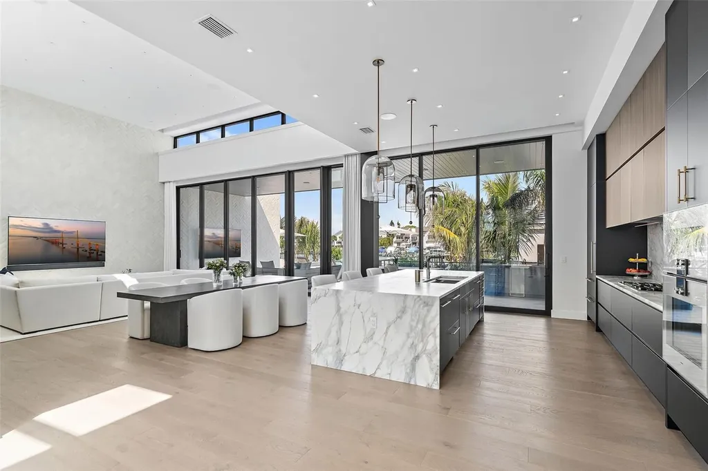 501 Barcelona Drive Tierra Verde FL 33715