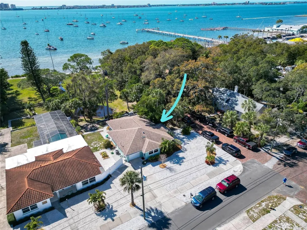 5240 31st Avenue S Gulfport FL 33707