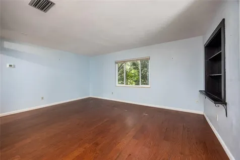 1814 NE 7th Street Gainesville FL 32609
