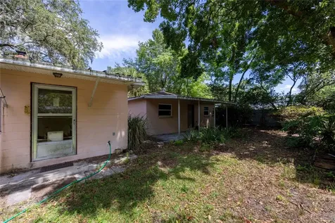 1814 NE 7th Street Gainesville FL 32609