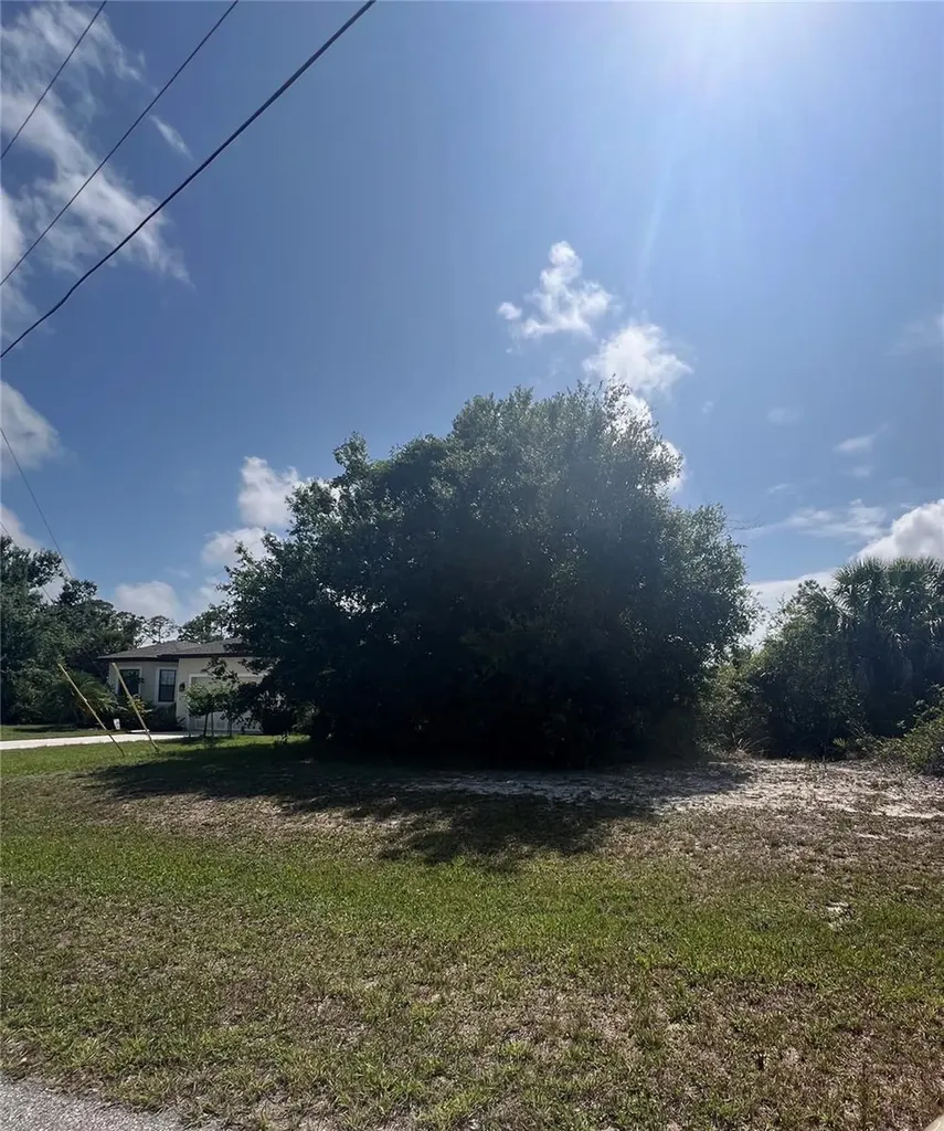 168 White Pine Drive Rotonda West FL 33947