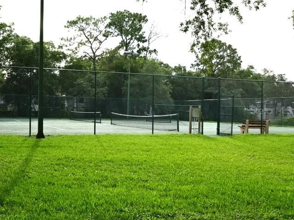 2864 N Powers Drive Orlando FL 32818
