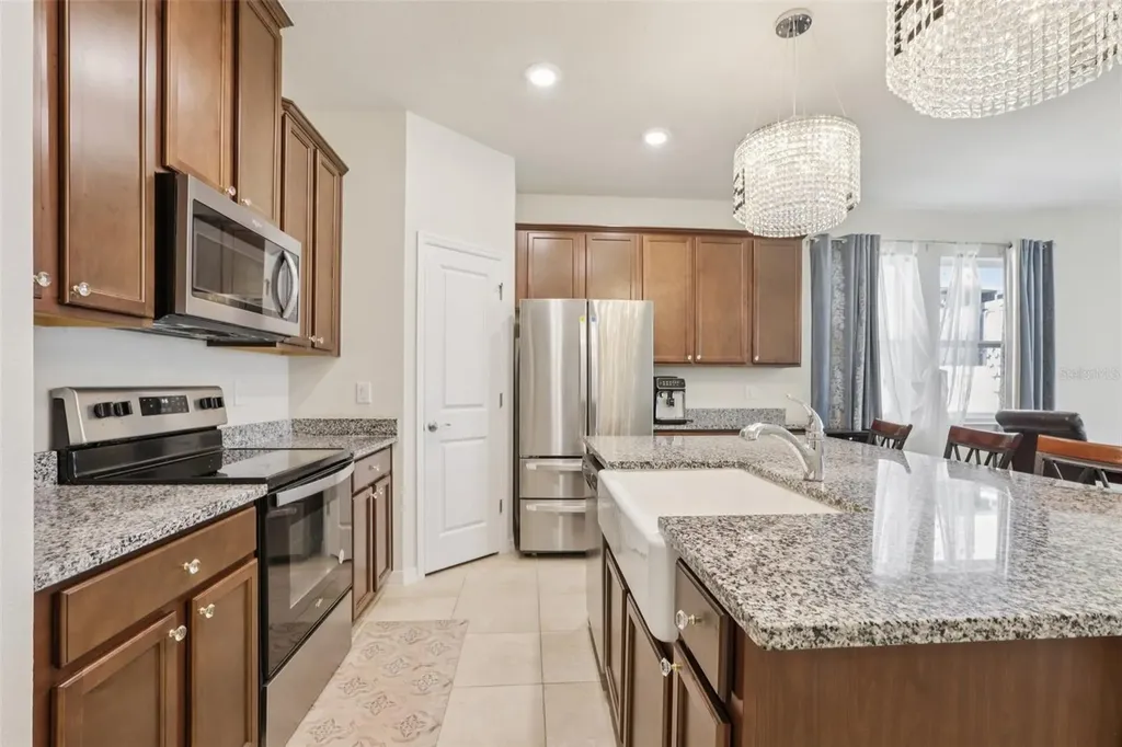 13515 Palmera Vista Drive Riverview FL 33579