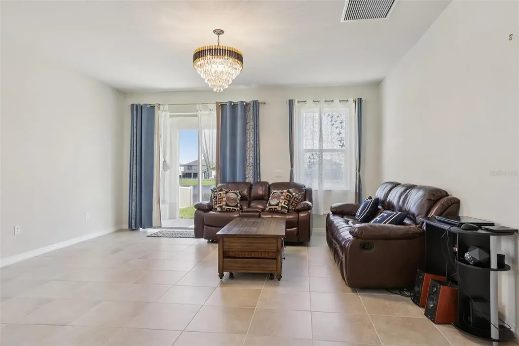 13515 Palmera Vista Drive Riverview FL 33579