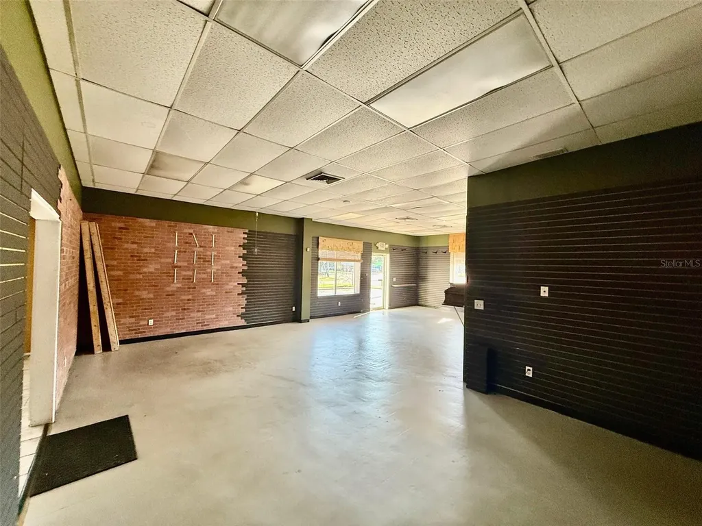 401 Mary Avenue New Smyrna Beach FL 32168