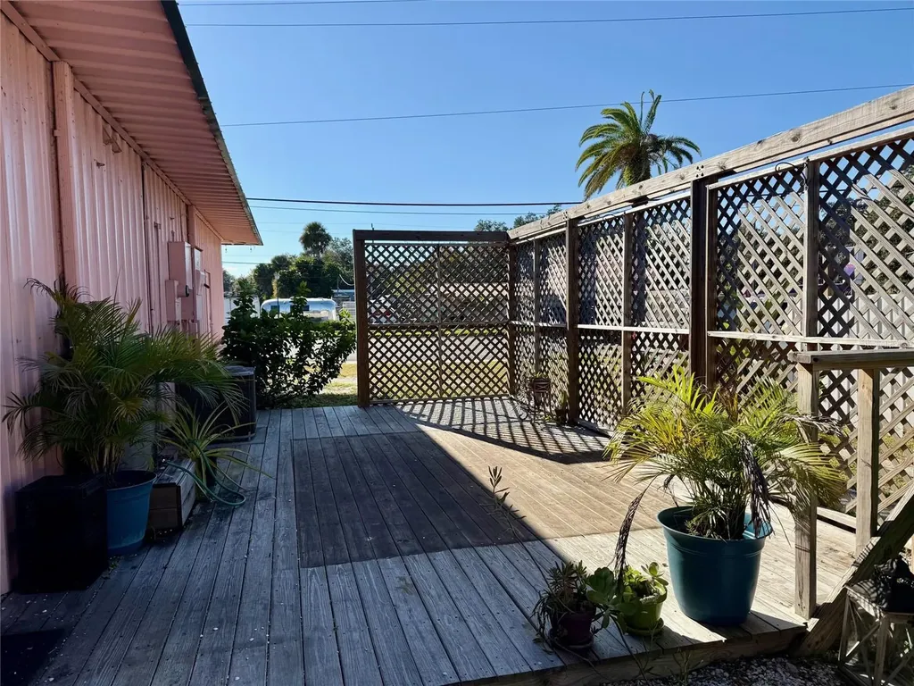 401 Mary Avenue New Smyrna Beach FL 32168