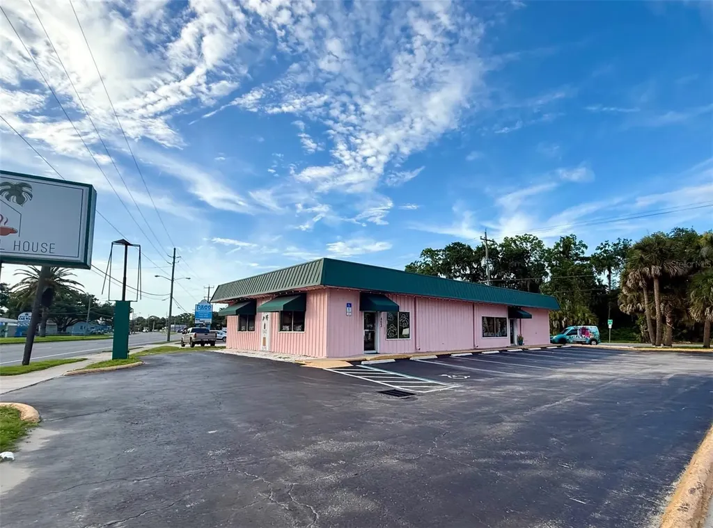 401 Mary Avenue New Smyrna Beach FL 32168