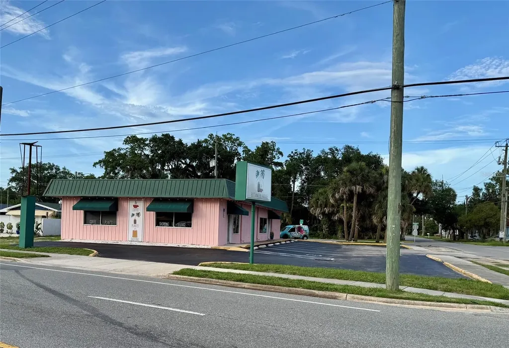 401 Mary Avenue New Smyrna Beach FL 32168