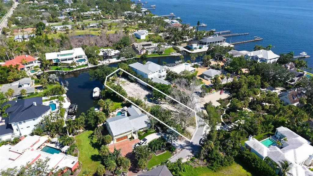1231 Starboard Lane Sarasota FL 34242