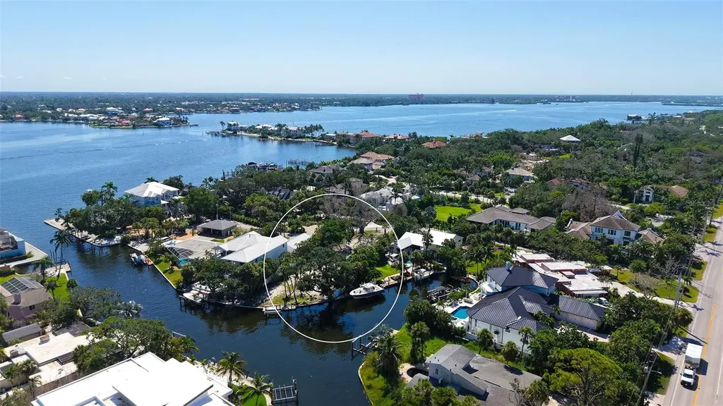 1231 Starboard Lane Sarasota FL 34242
