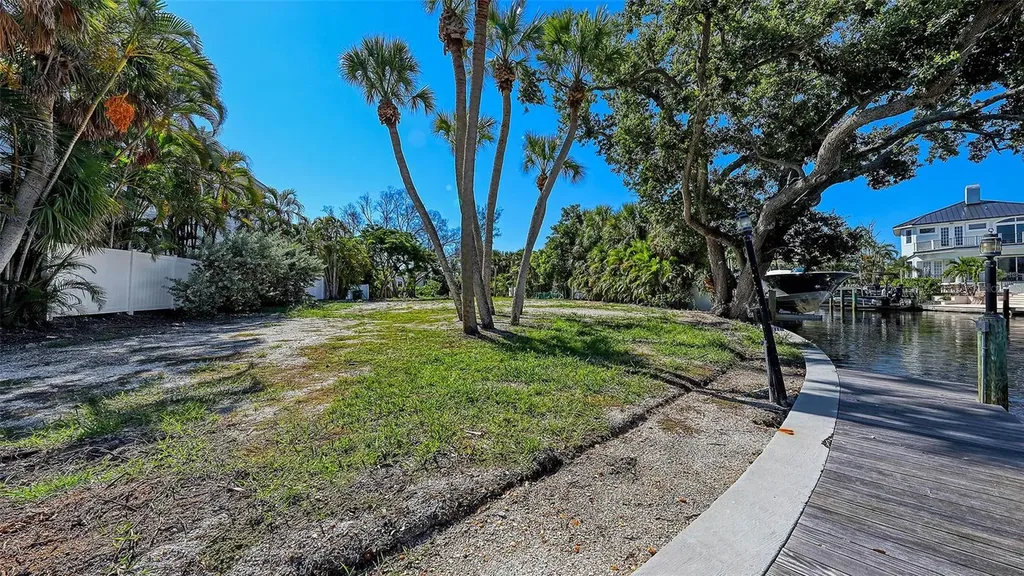 1231 Starboard Lane Sarasota FL 34242