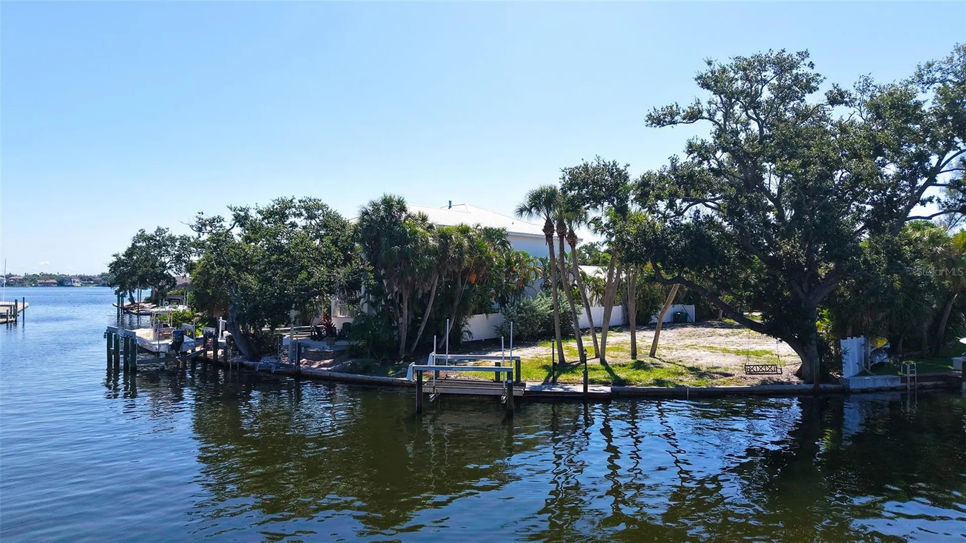 1231 Starboard Lane Sarasota FL 34242