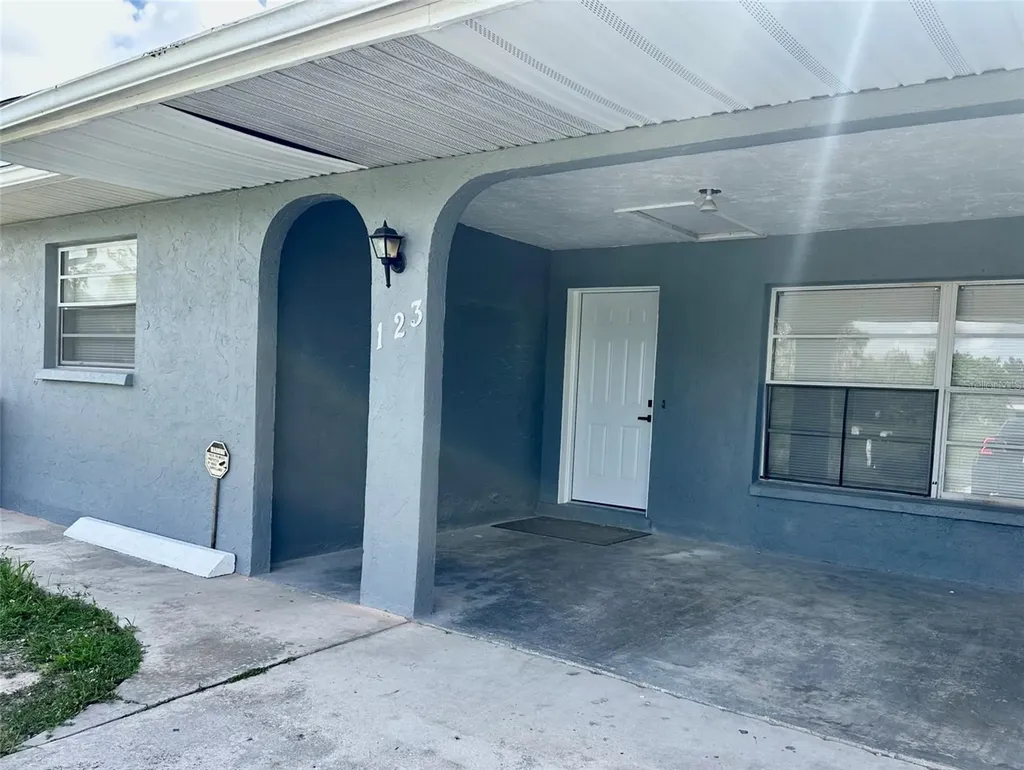121 Granada Boulevard North Port FL 34287