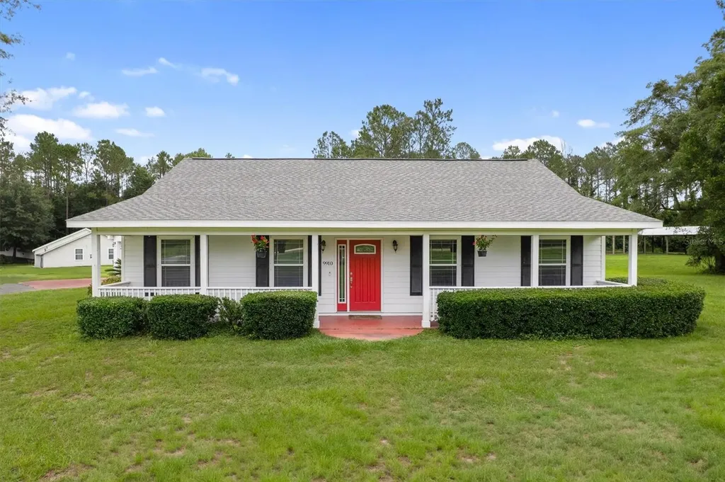 9910 S Santa Fe Avenue Trenton FL 32693
