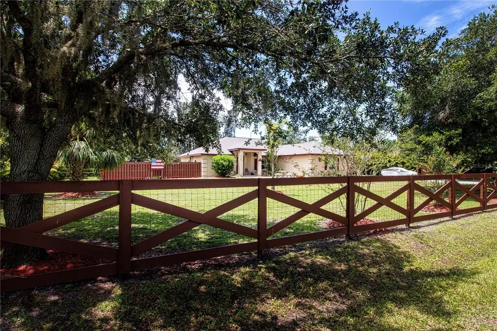 408 River Bed Court Wimauma FL 33598