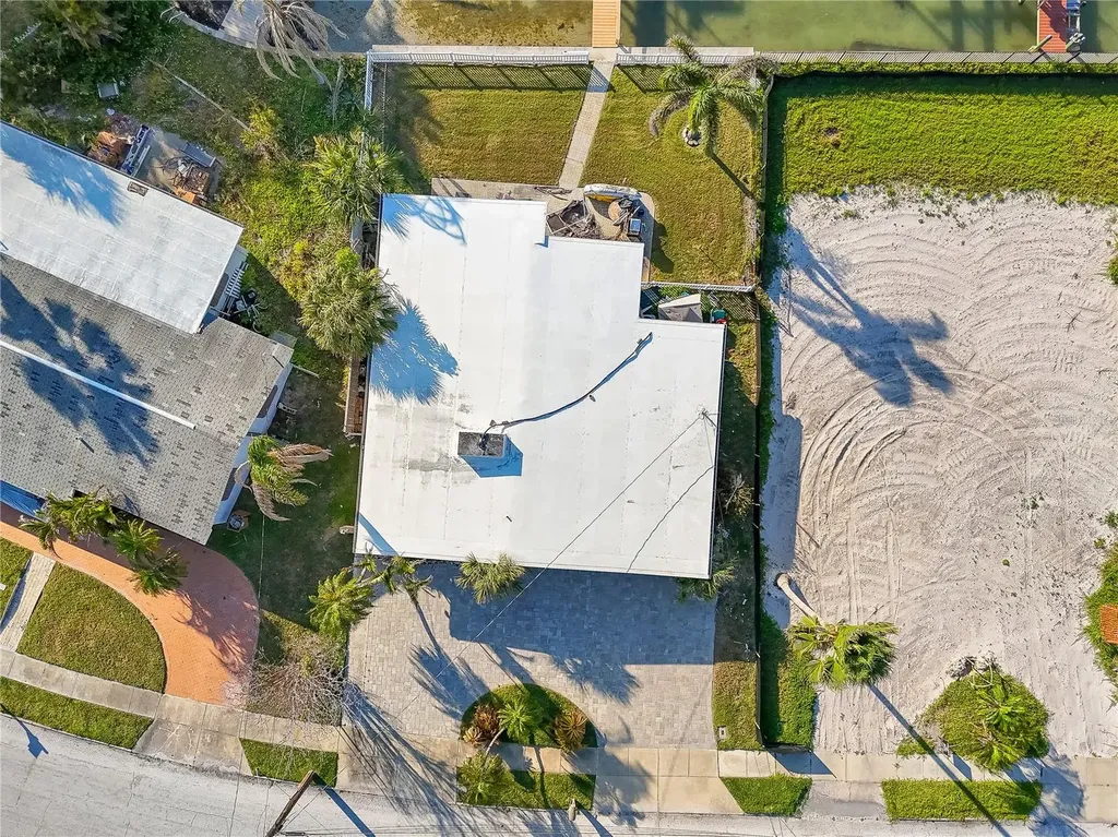 15305 Harbor Drive Madeira Beach FL 33708