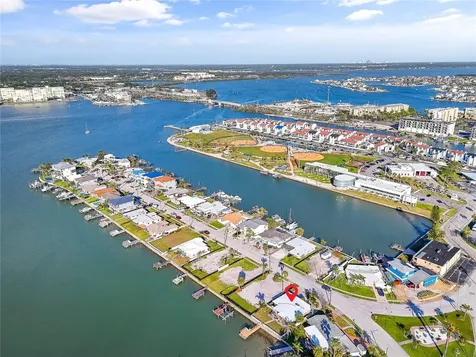 15305 Harbor Drive Madeira Beach FL 33708
