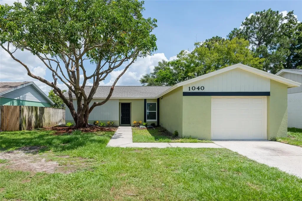 1040 Bridlewood Way Brandon FL 33511