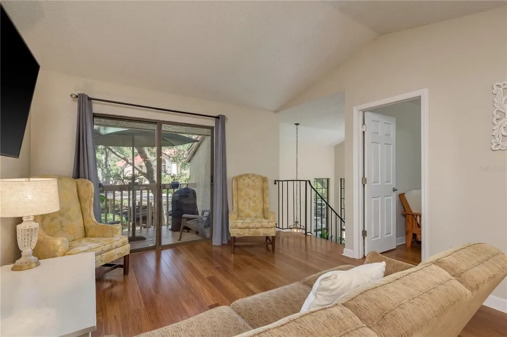 247 Los Prados Drive Safety Harbor FL 34695