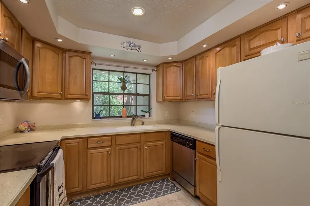 247 Los Prados Drive Safety Harbor FL 34695