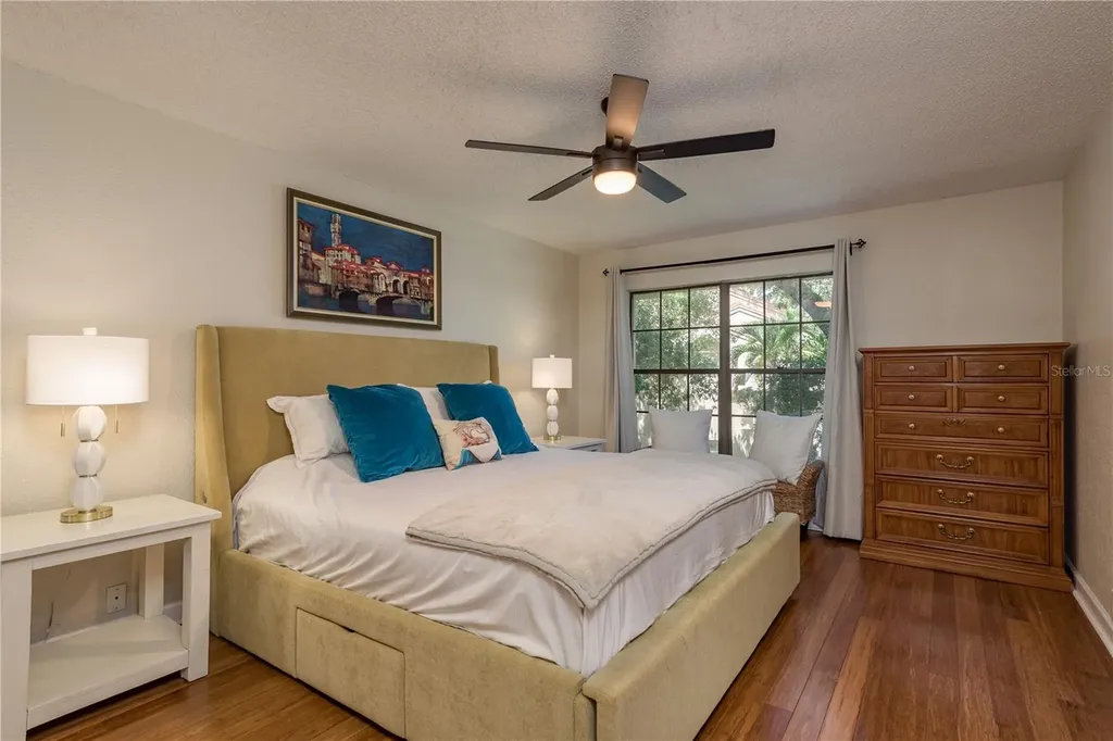 247 Los Prados Drive Safety Harbor FL 34695