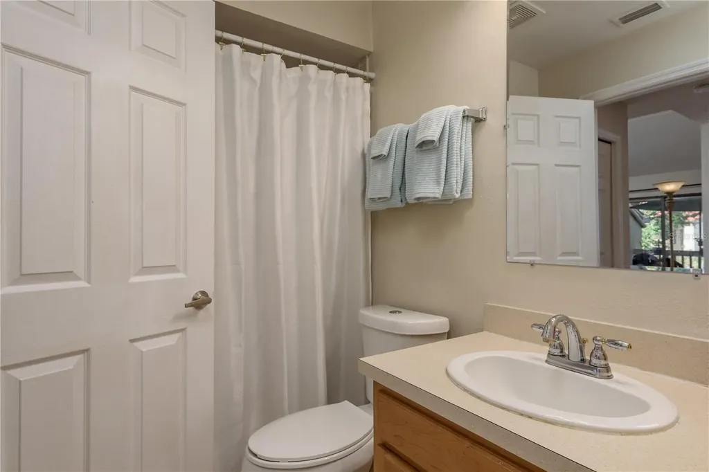 247 Los Prados Drive Safety Harbor FL 34695