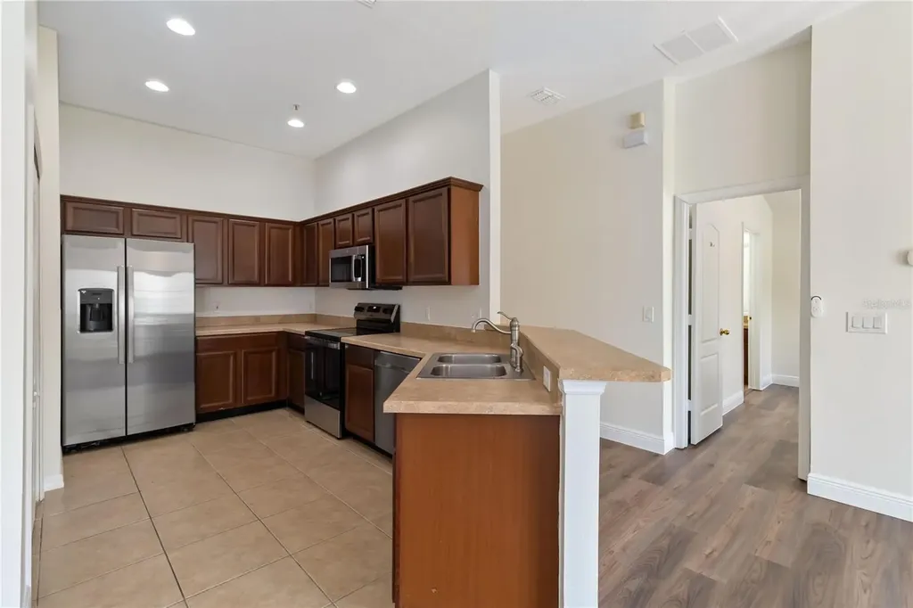 6484 S Goldenrod Road Orlando FL 32822
