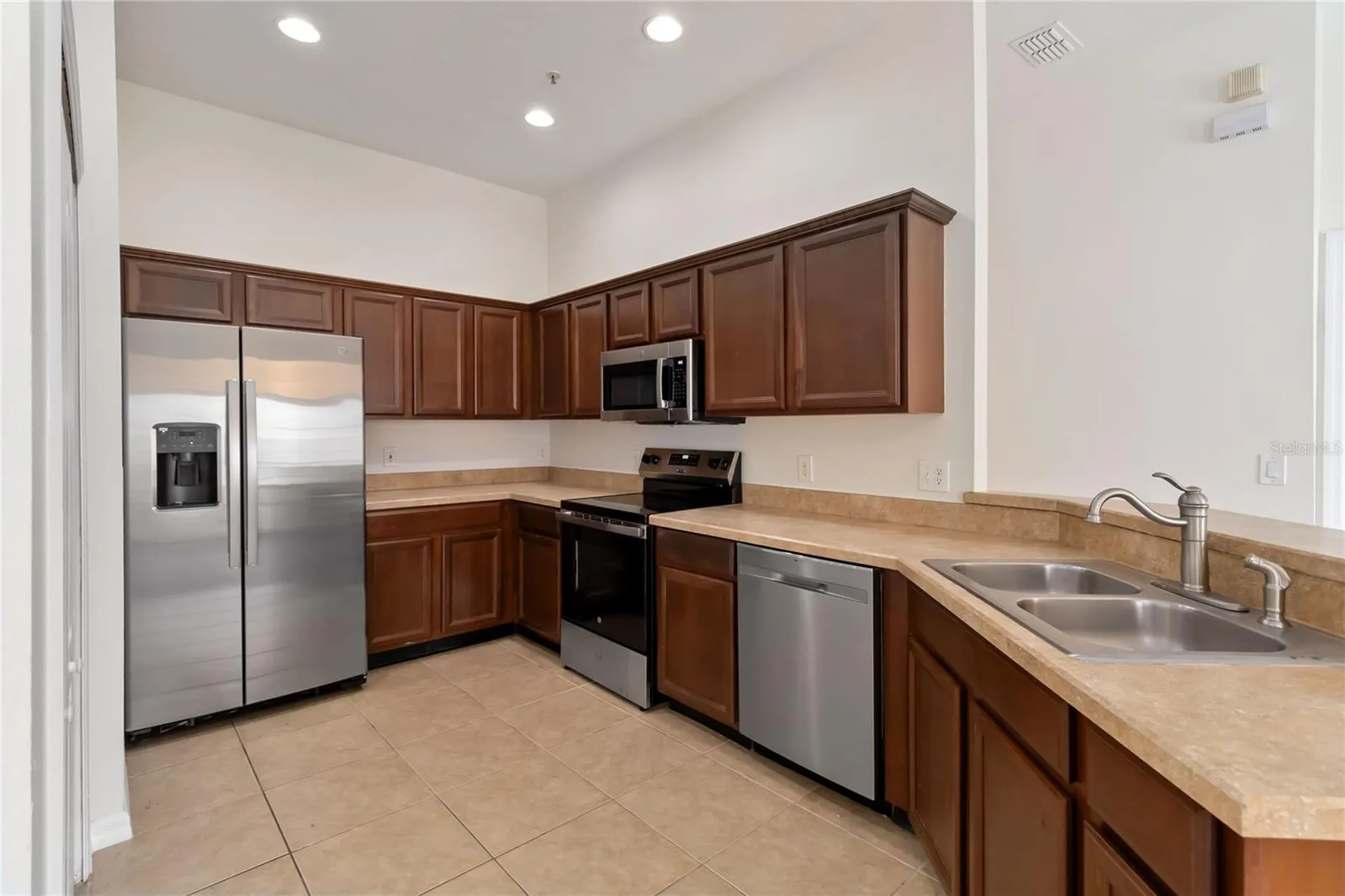 6484 S Goldenrod Road Orlando FL 32822