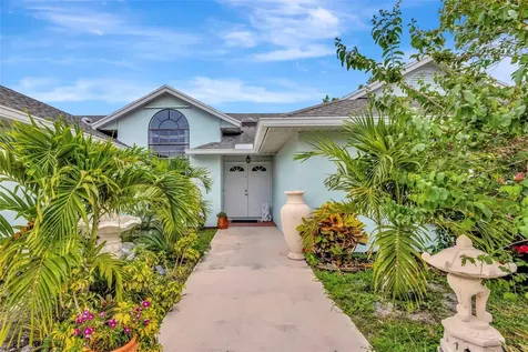 502 SE Guava Terrace Port St Lucie FL 34983