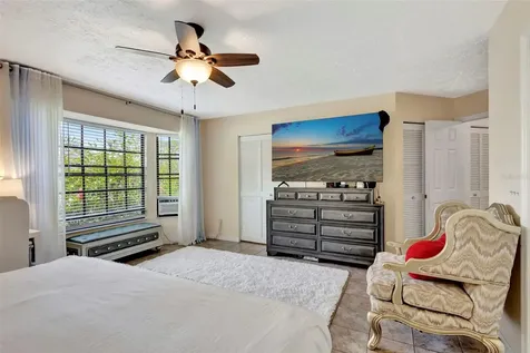 502 SE Guava Terrace Port St Lucie FL 34983