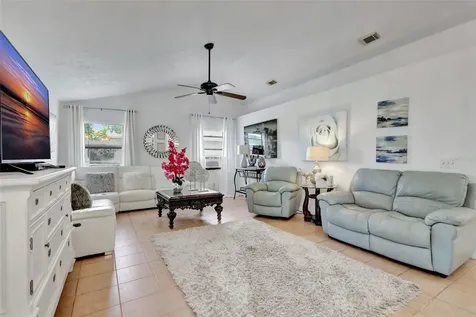 502 SE Guava Terrace Port St Lucie FL 34983