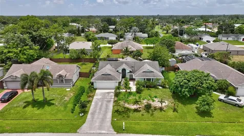 502 SE Guava Terrace Port St Lucie FL 34983