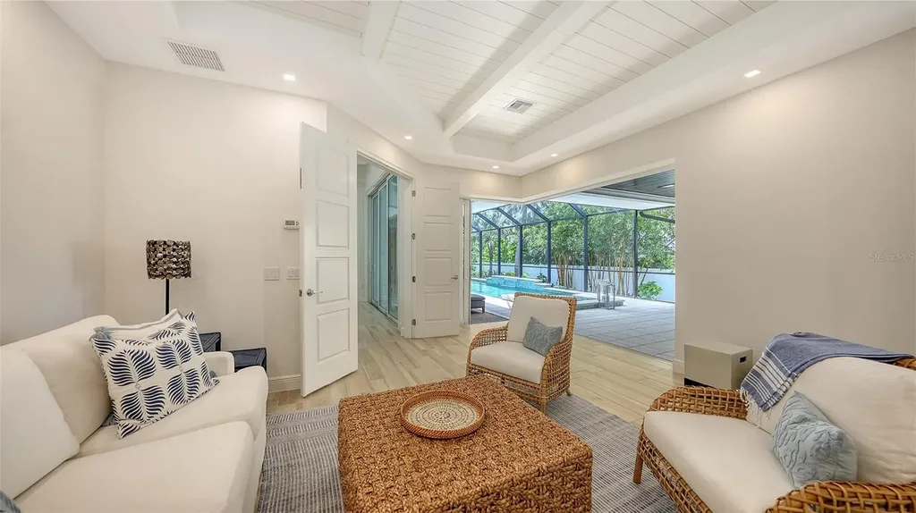 413 Partridge Circle Sarasota FL 34236