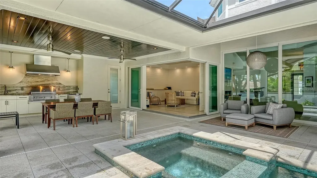 413 Partridge Circle Sarasota FL 34236