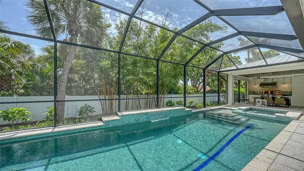 413 Partridge Circle Sarasota FL 34236
