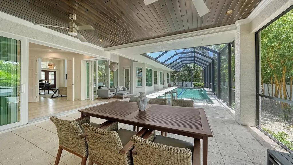 413 Partridge Circle Sarasota FL 34236