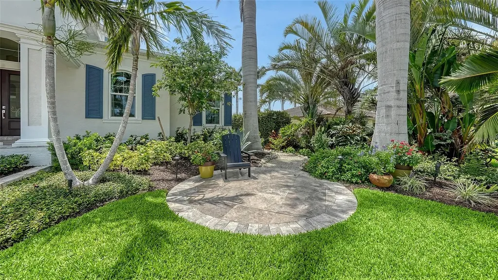 413 Partridge Circle Sarasota FL 34236