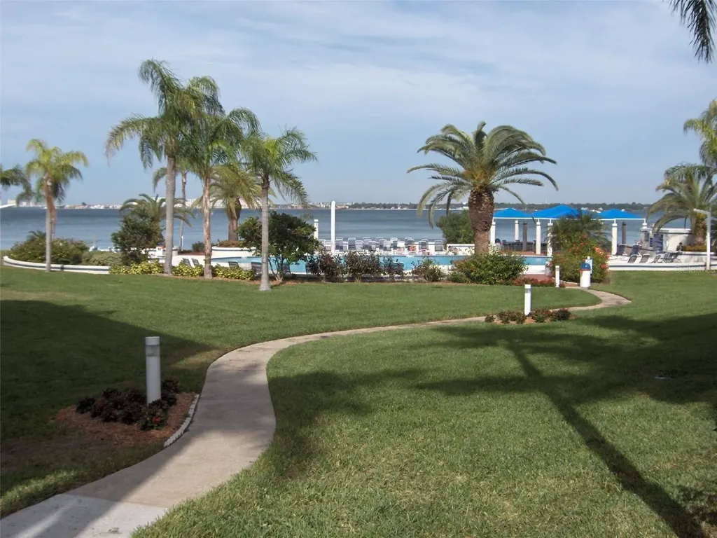 5279 Isla Key Boulevard St Petersburg FL 33715