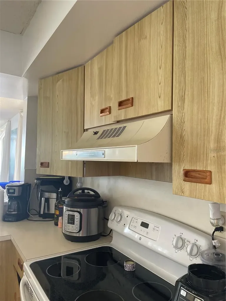 5279 Isla Key Boulevard St Petersburg FL 33715