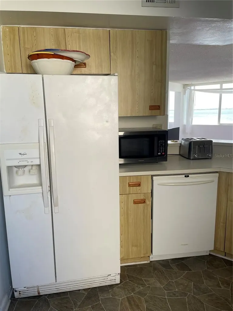 5279 Isla Key Boulevard St Petersburg FL 33715