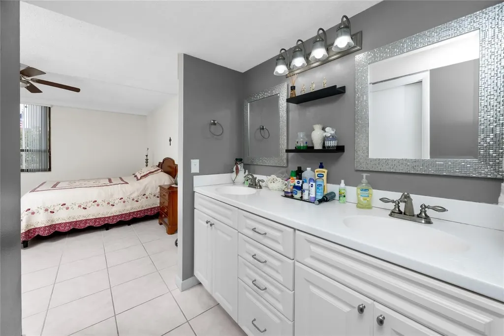 2621 Cove Cay Drive Clearwater FL 33760