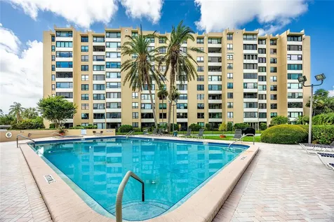 2621 Cove Cay Drive Clearwater FL 33760