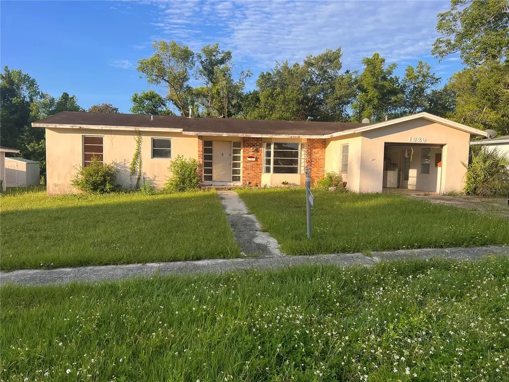 1629 Lindsey Terrace Deltona FL 32725