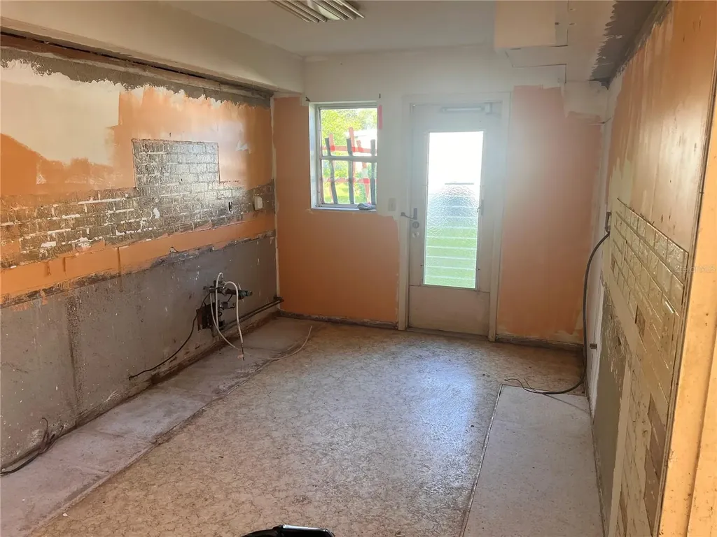 1629 Lindsey Terrace Deltona FL 32725