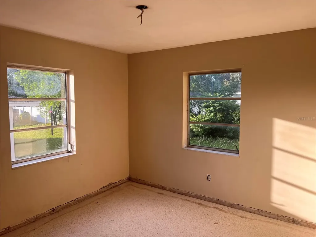 1629 Lindsey Terrace Deltona FL 32725