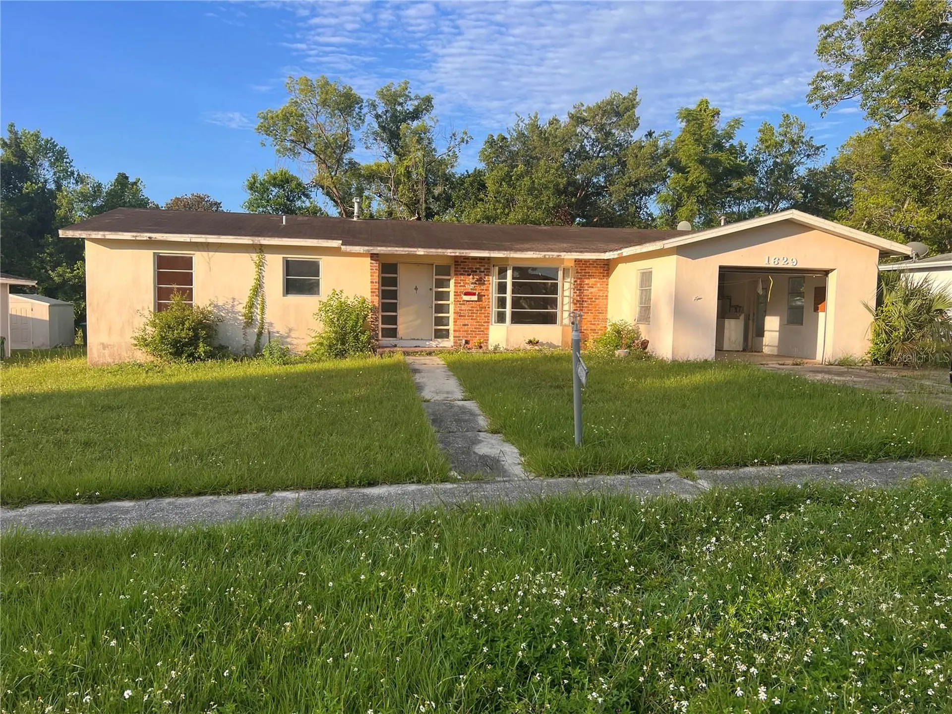 1629 Lindsey Terrace Deltona FL 32725