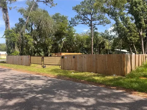 16220 Lenord Street Umatilla FL 32784