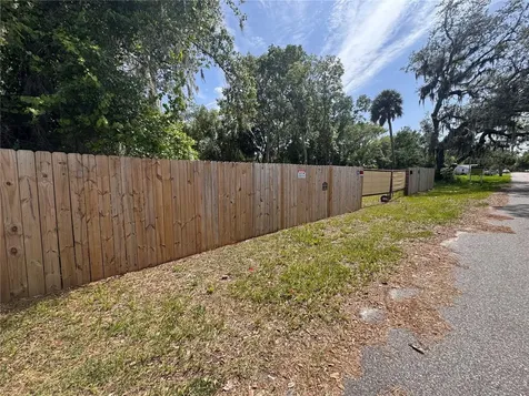 16220 Lenord Street Umatilla FL 32784