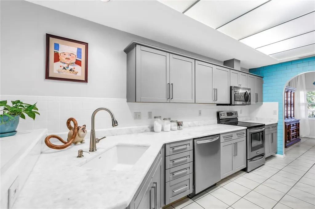 5090 White Pine Circle NE St Petersburg FL 33703