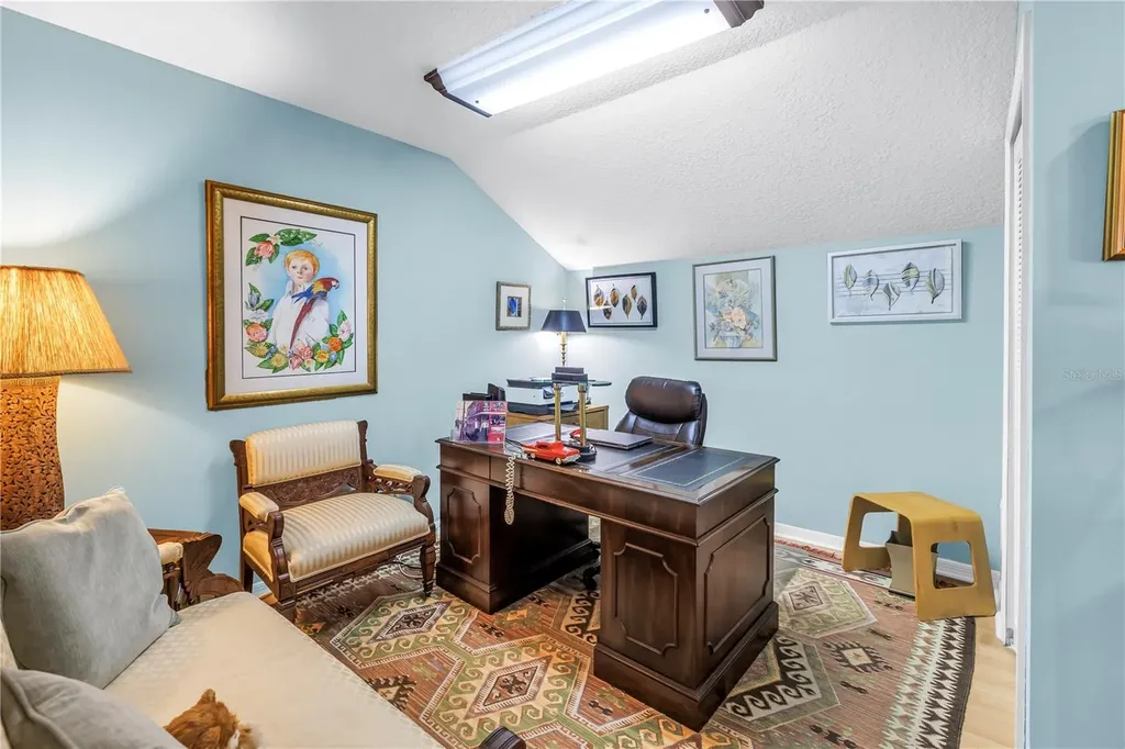 5090 White Pine Circle NE St Petersburg FL 33703
